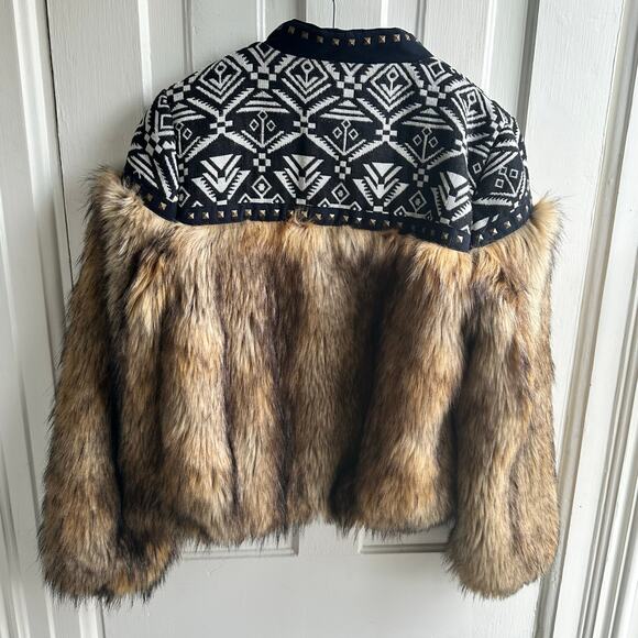 Alphamoment Embroidered Faux Fur Jacket - Picture 6 of 8